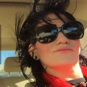 Meet your Posher, Lucy